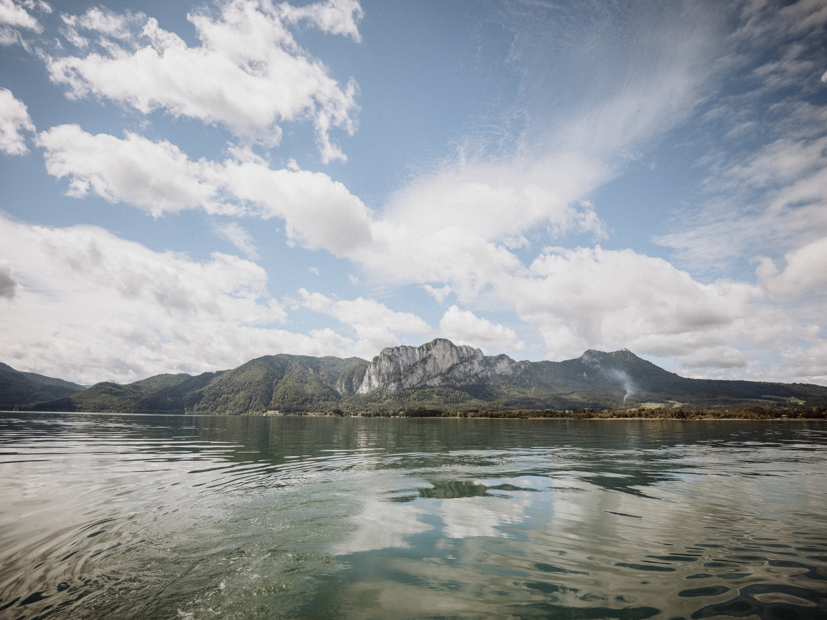 Drachenwand vom Mondsee aus gesehen